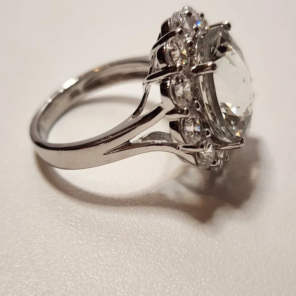 925 Silver light green stone Ring